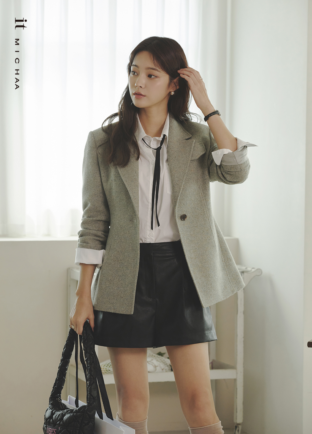 룩북 이미지