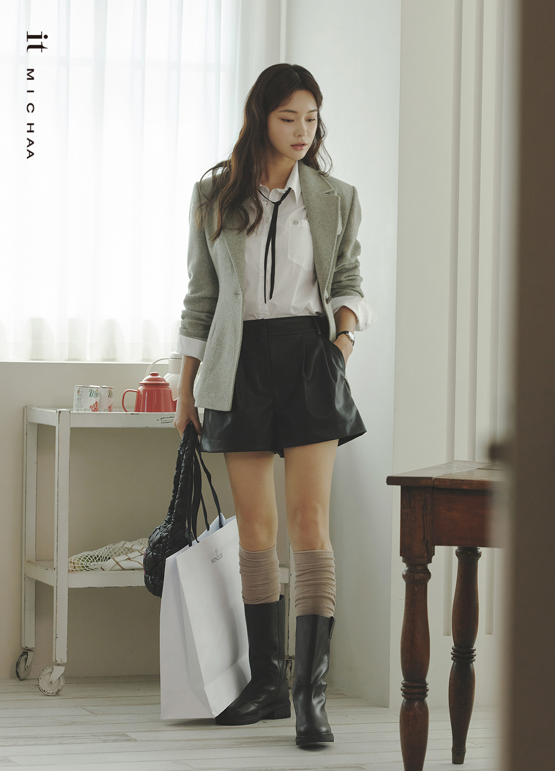 룩북 이미지