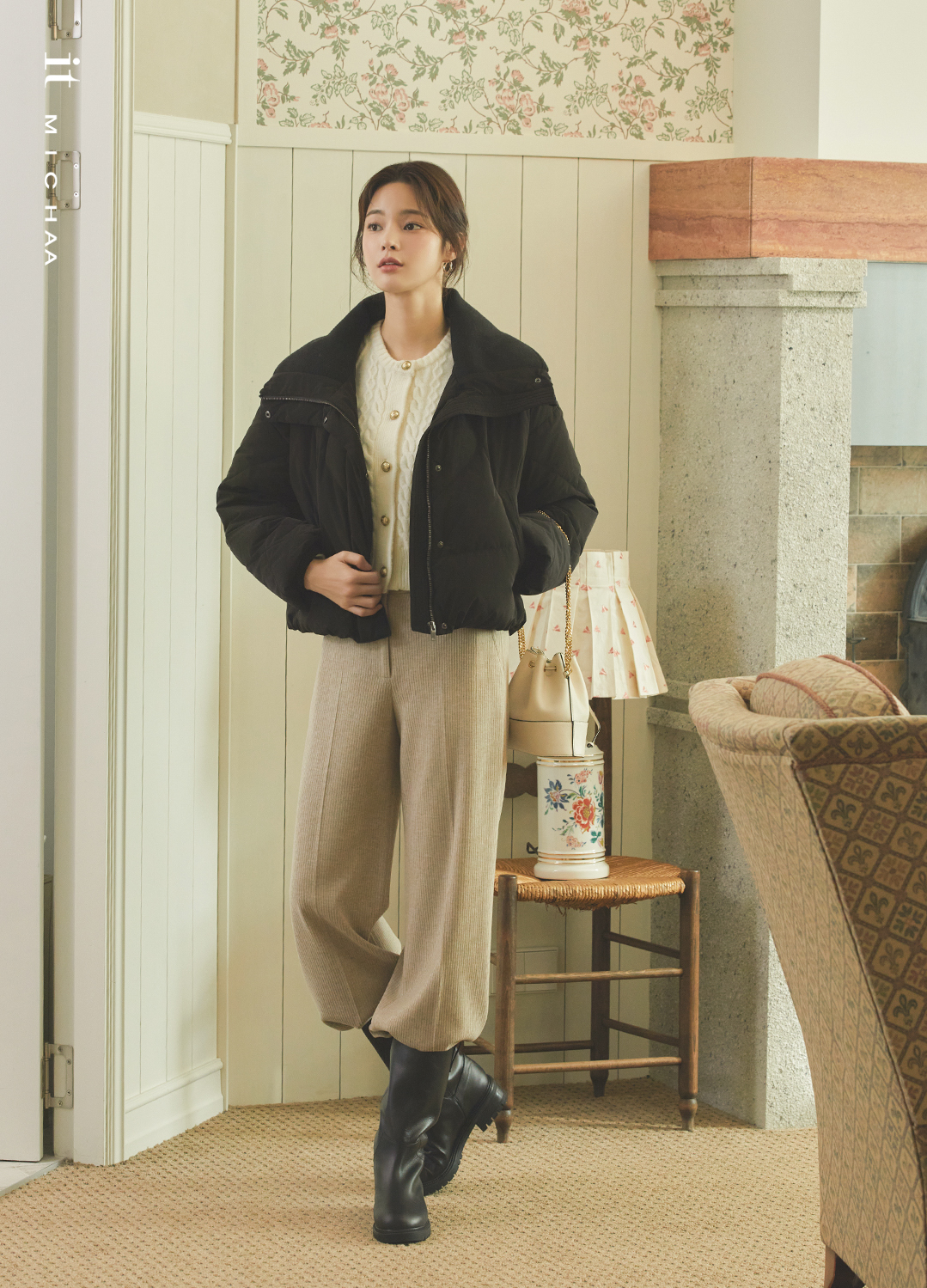 룩북 이미지