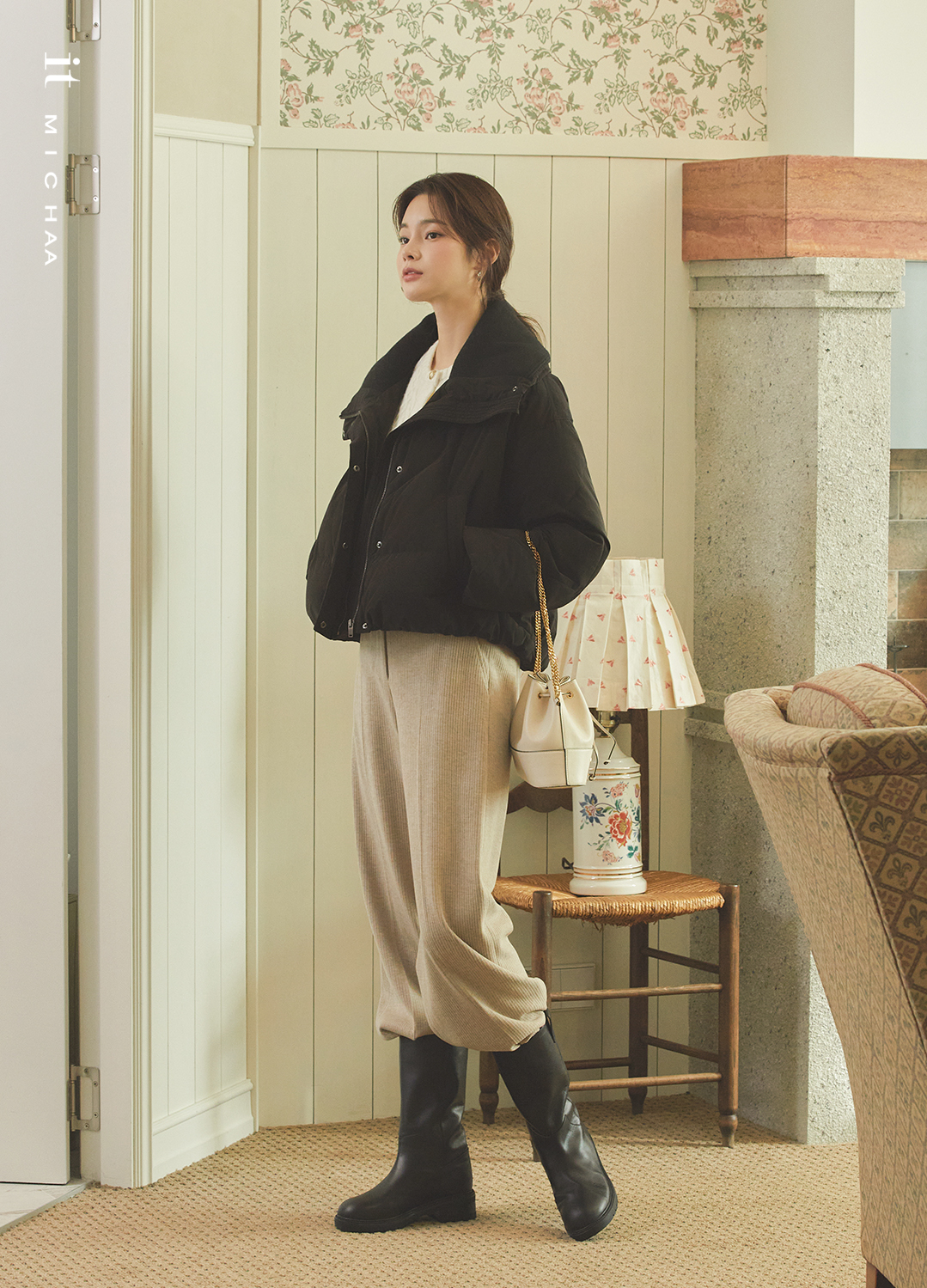 룩북 이미지