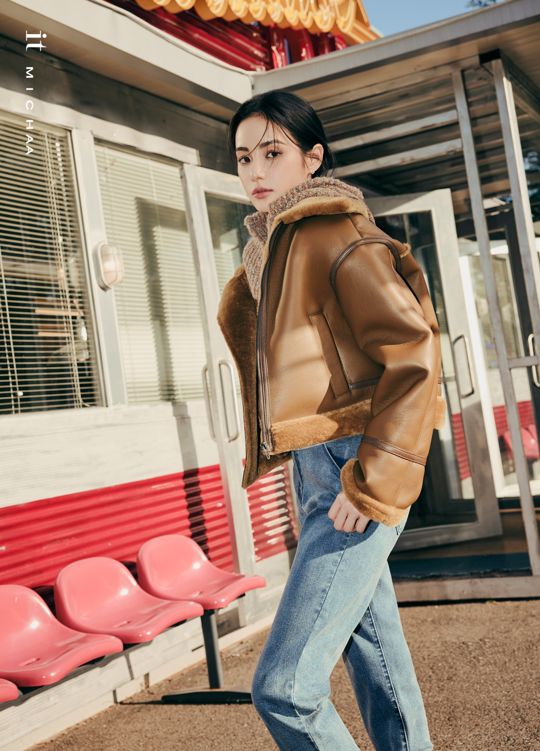 룩북 이미지