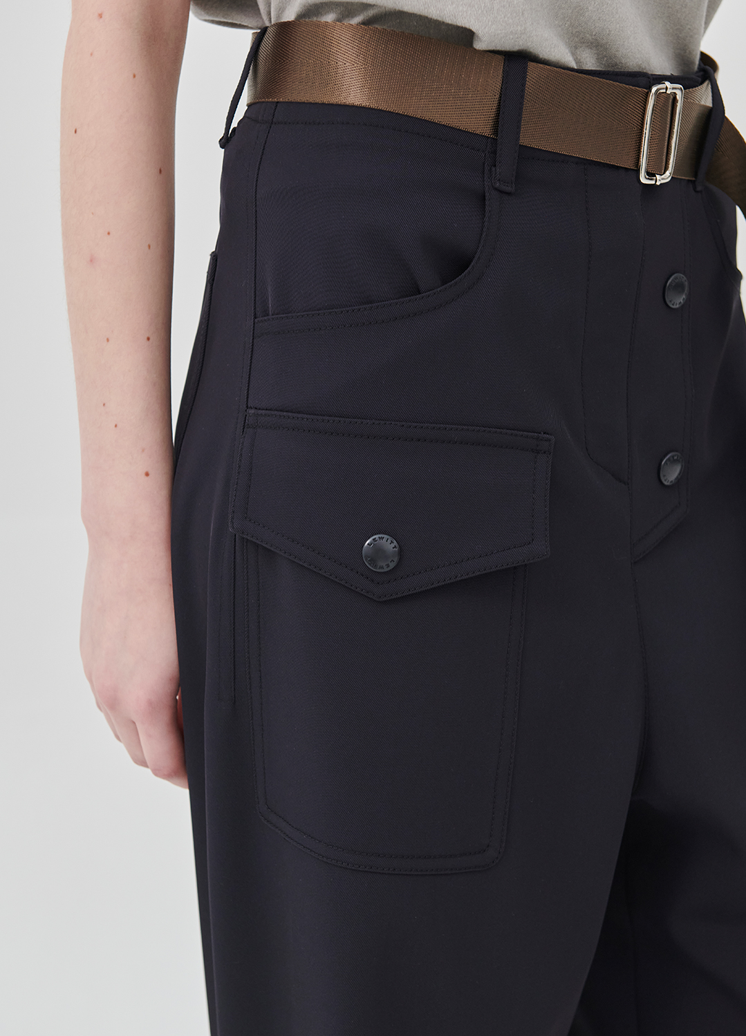 BELTED POCKET PANTS_NAVY_3