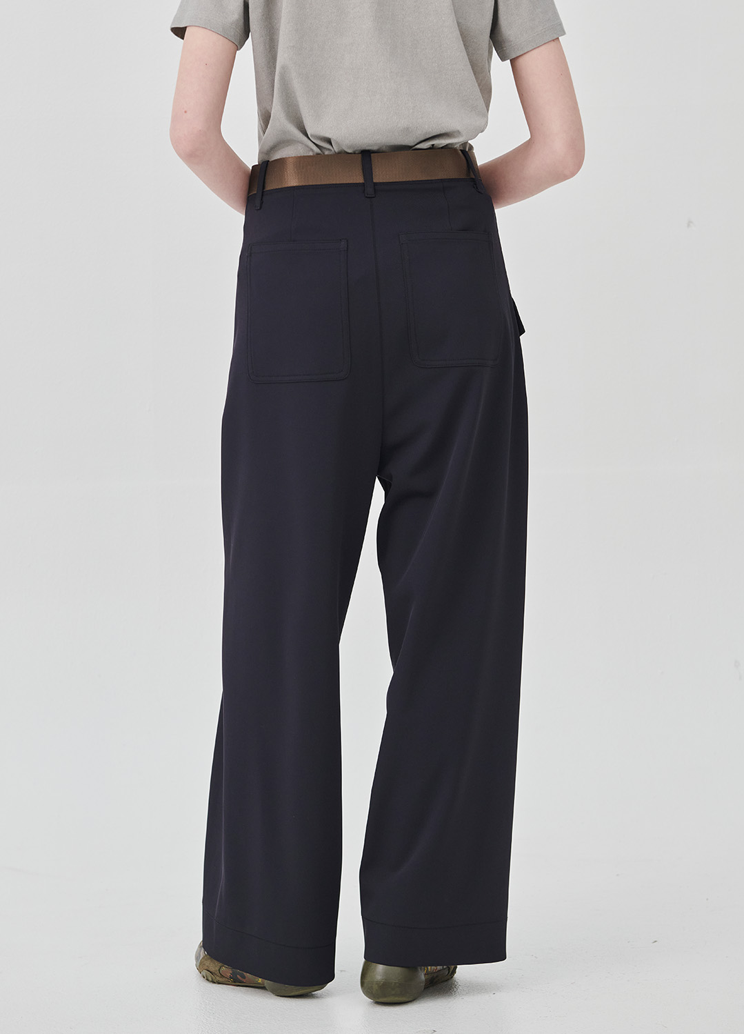 BELTED POCKET PANTS_NAVY_2