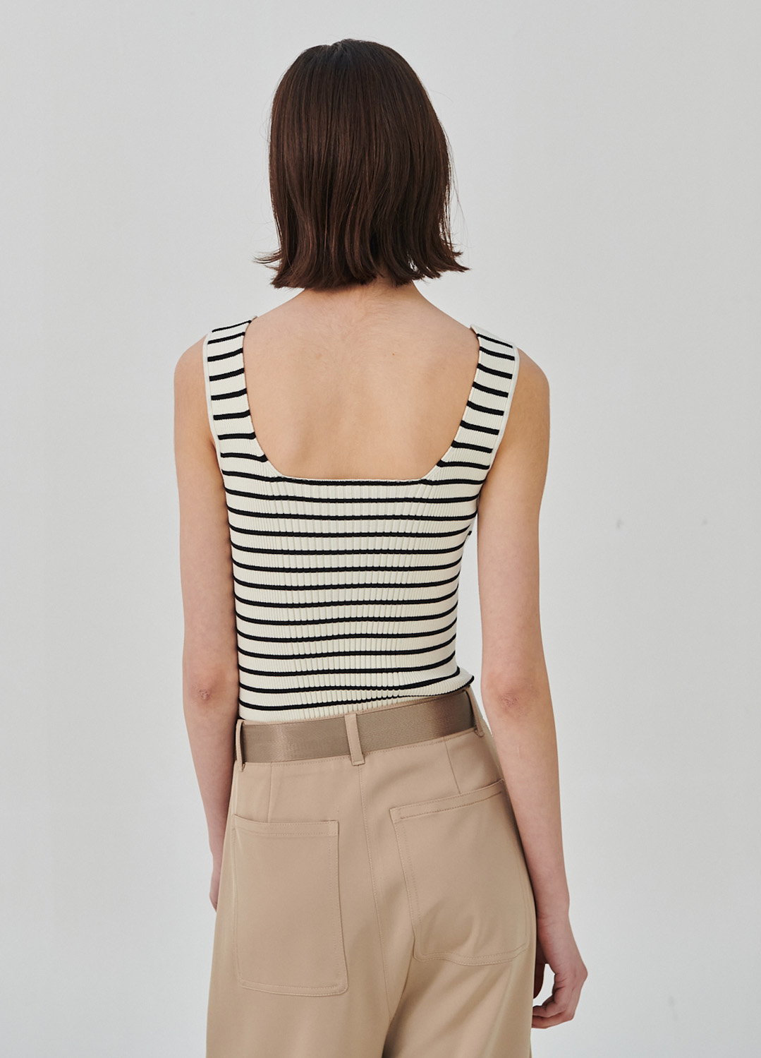 FITTED V-NECK RIB KNIT_IVORY_3