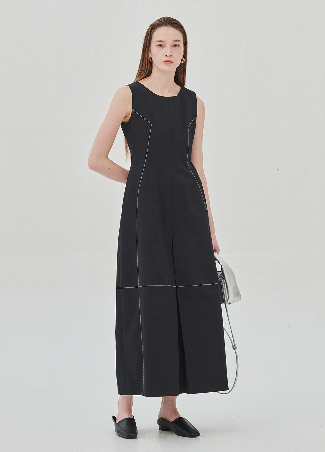 COCOON SILHOUETTE SLEEVELESS DRESS_NAVY_1