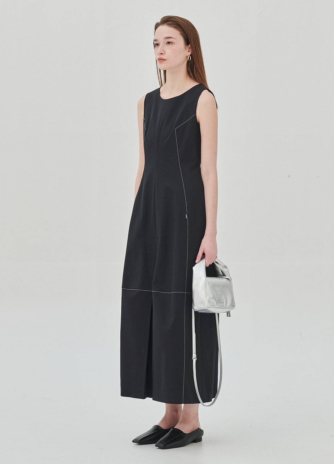 COCOON SILHOUETTE SLEEVELESS DRESS_NAVY_2