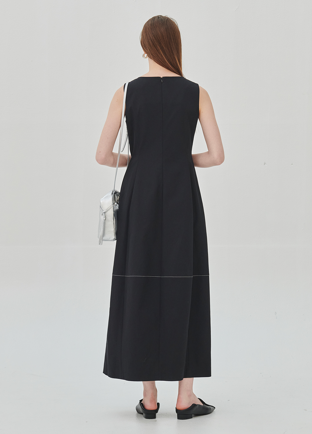 COCOON SILHOUETTE SLEEVELESS DRESS_NAVY_4
