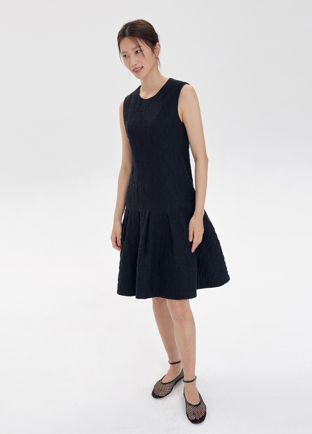 JACQUARD VOLUME SLEEVELESS DRESS_STRONG BLACK_5
