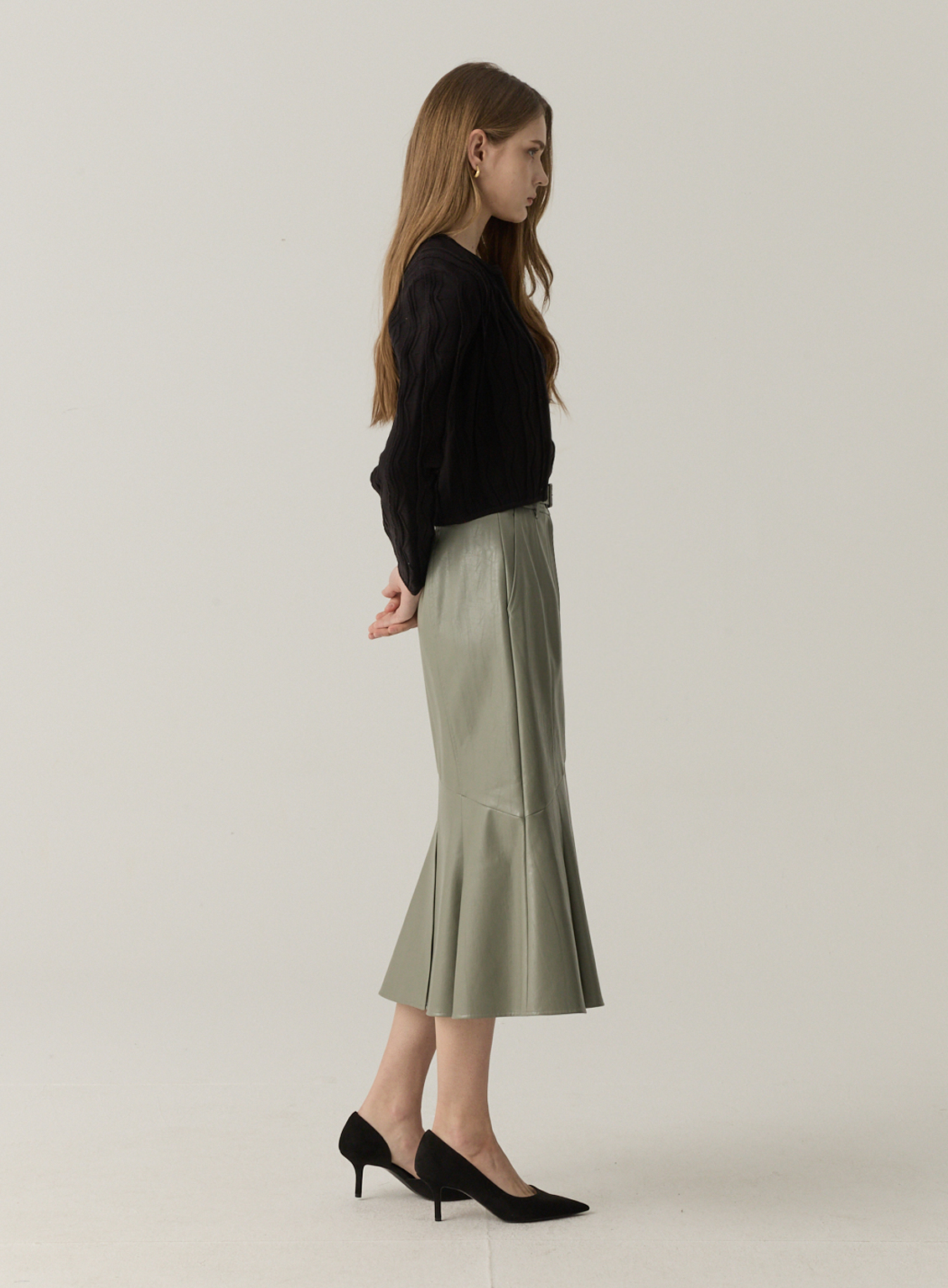 머메이드 실루엣 레더 스커트_LIGHT KHAKI_7