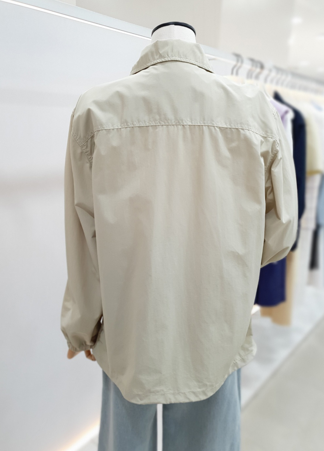 [시즌오프]자수포인트 코치 자켓_LIGHT KHAKI_8