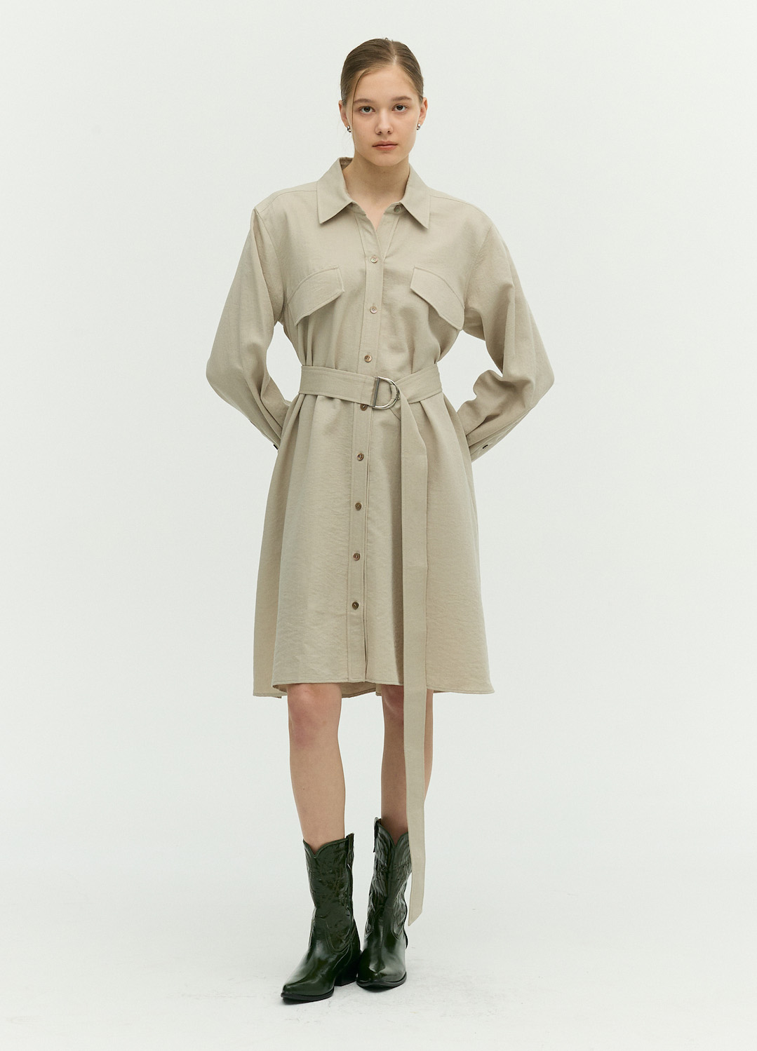 벨티드 셔츠 원피스_LIGHT KHAKI_3