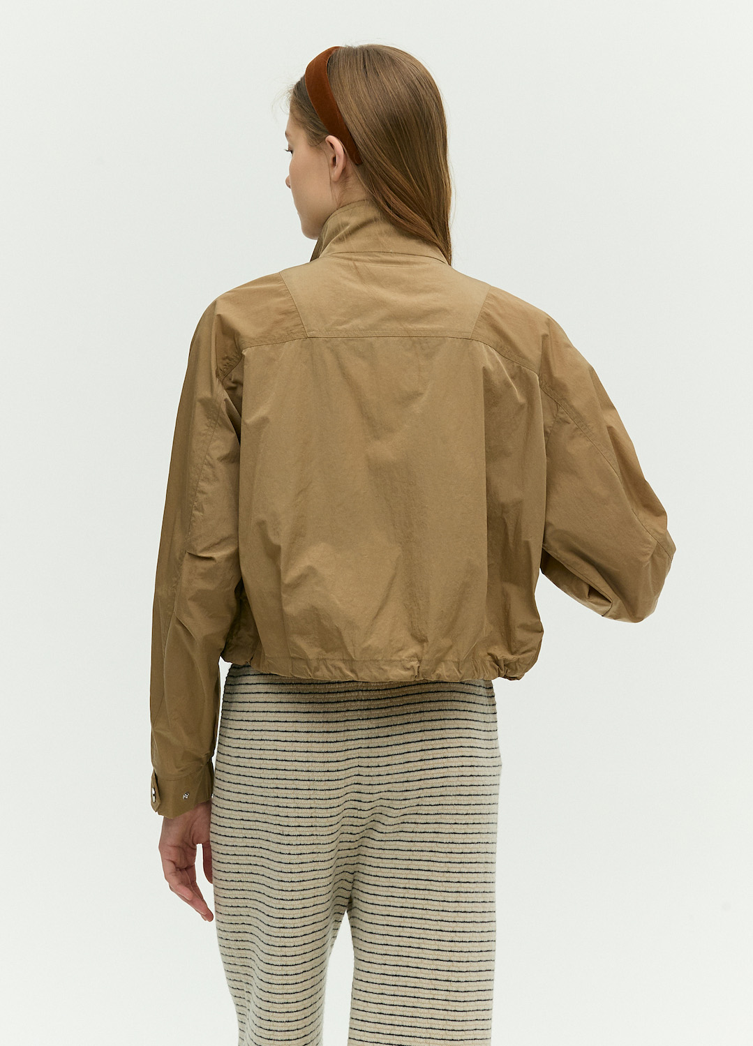 하이넥 스트링 캐주얼 점퍼_LIGHT BROWN_4