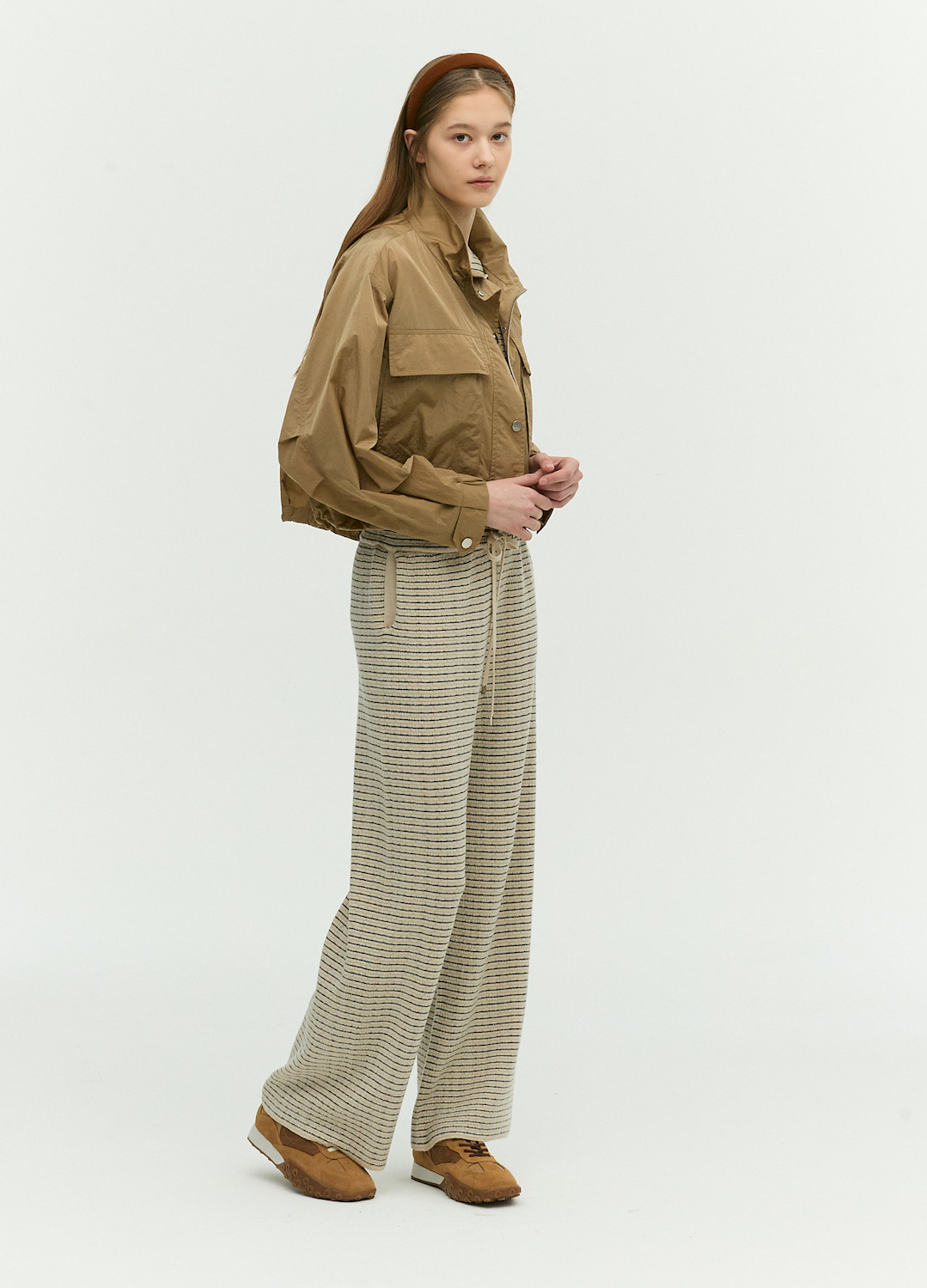 하이넥 스트링 캐주얼 점퍼_LIGHT BROWN_6
