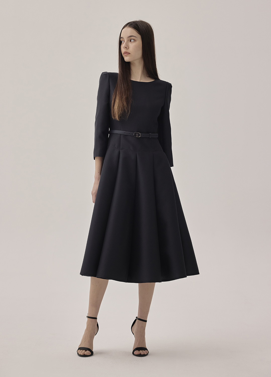 라운드넥 벨티드 원피스_DARK NAVY_1