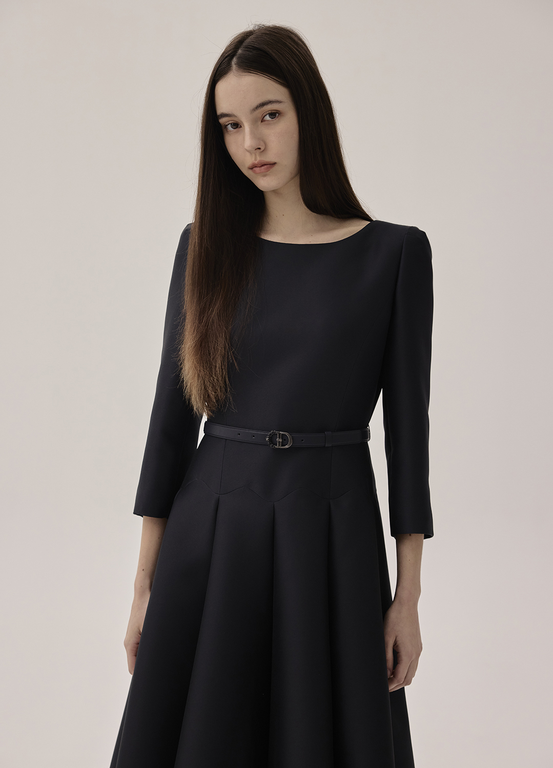 라운드넥 벨티드 원피스_DARK NAVY_6