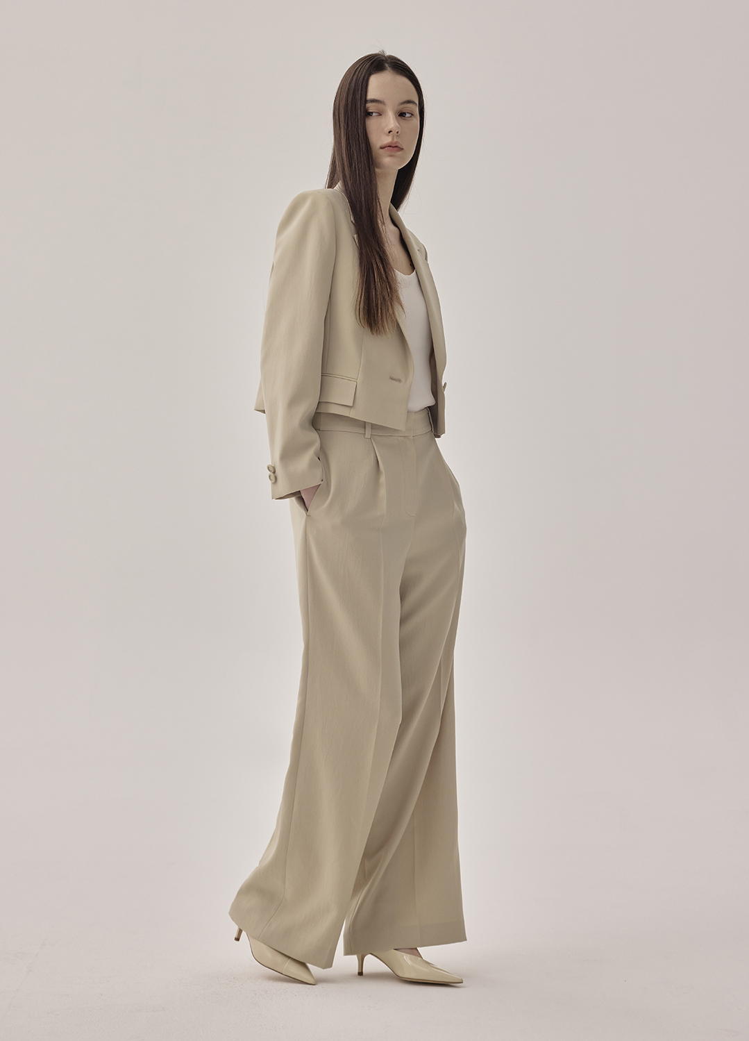 플랩 포켓 디테일 테일러드 자켓_KHAKI BEIGE_9