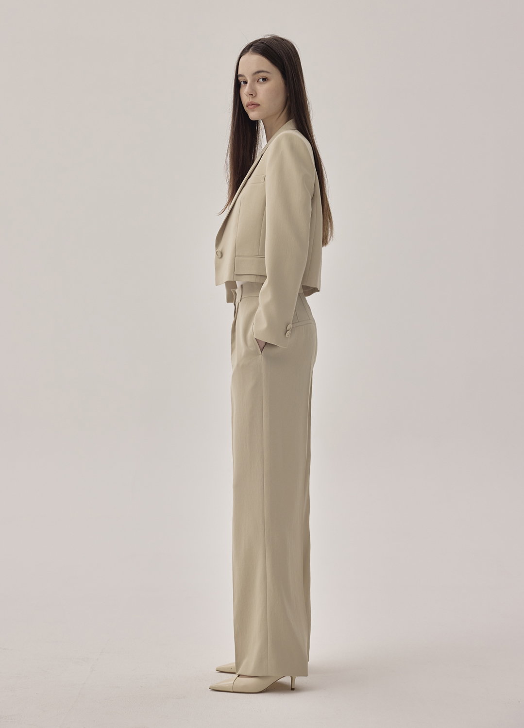 턱 디테일 포멀 팬츠_KHAKI BEIGE_2
