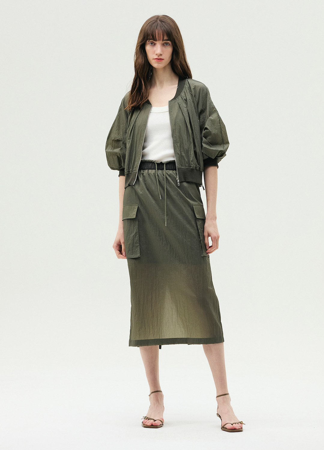 라운드넥 턱 디테일 크롭 점퍼_DARK KHAKI_5