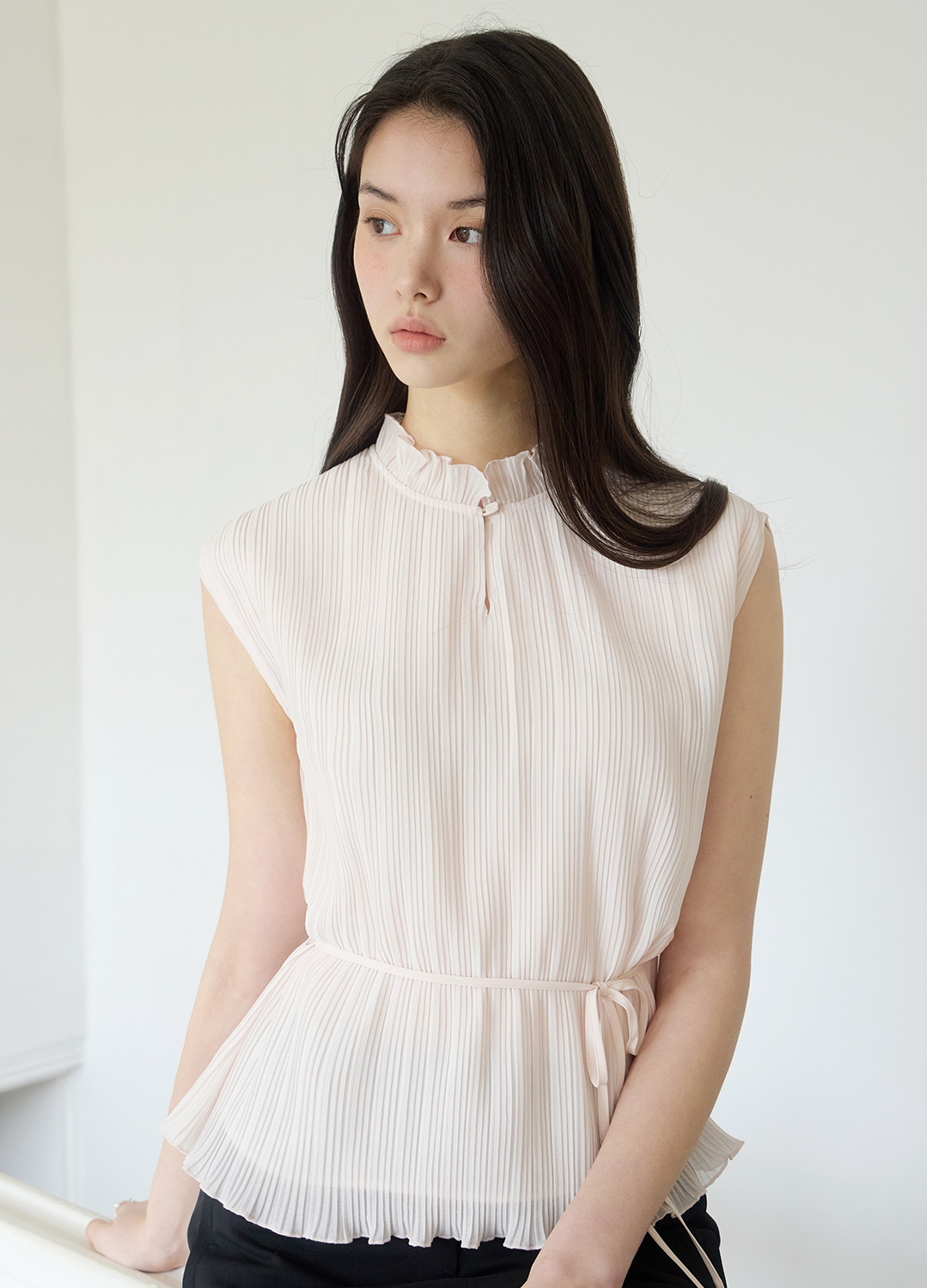 [시즌오프]플리츠 벨티드 블라우스_LIGHT PINK_4