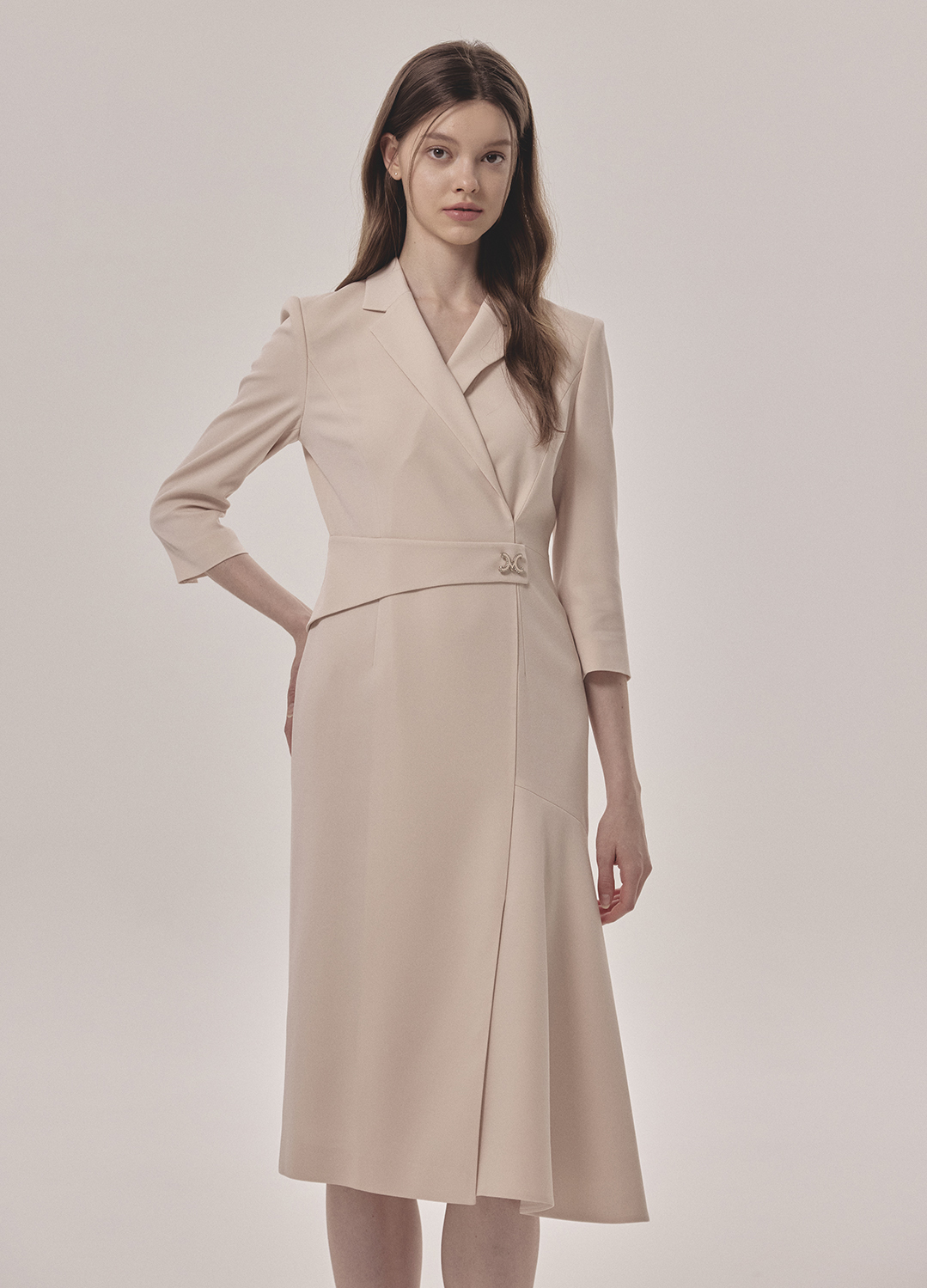 테일러드카라 H라인 원피스_SKIN BEIGE_1