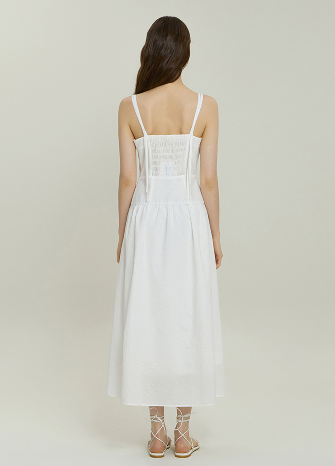 스트랩 포인트 시어서커 원피스_WHITE_4
