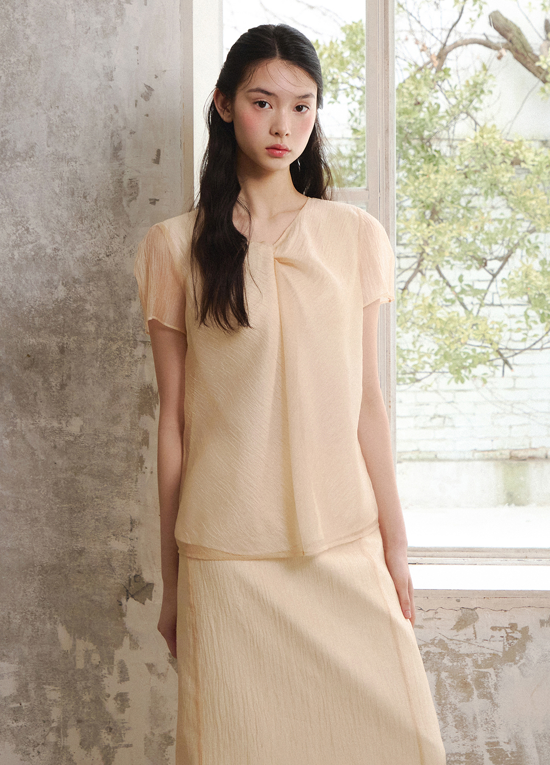 [5/16 순차배송][Exclusive]오간자 반소매 블라우스_BEIGE_6