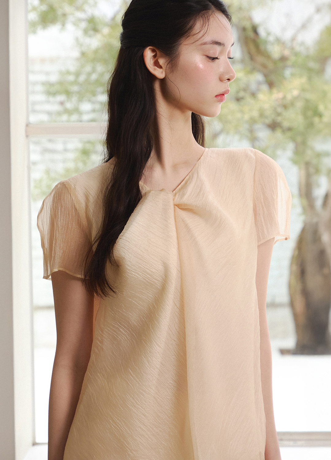 [5/16 순차배송][Exclusive]오간자 반소매 블라우스_BEIGE_3