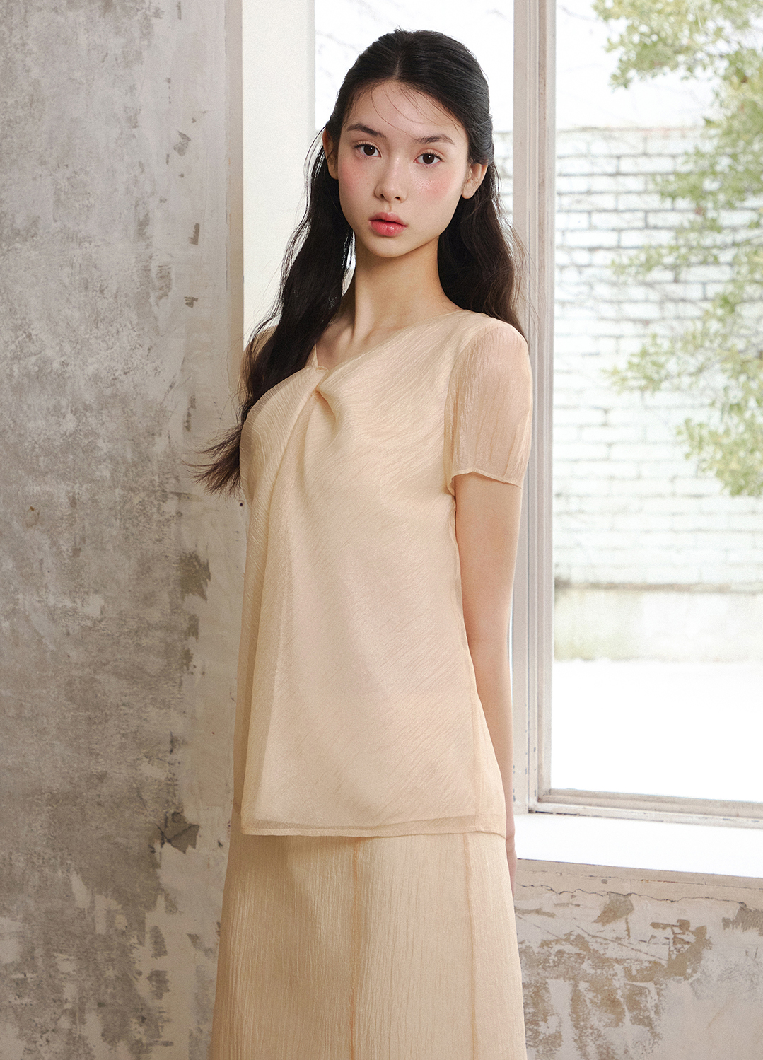 [5/16 순차배송][Exclusive]오간자 반소매 블라우스_BEIGE_4