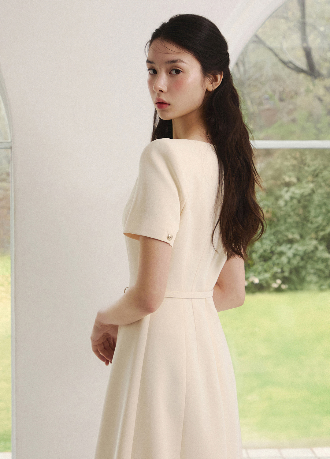 [5/16 순차배송][Exclusive]스퀘어넥 벨티드 원피스_LIGHT BEIGE_7