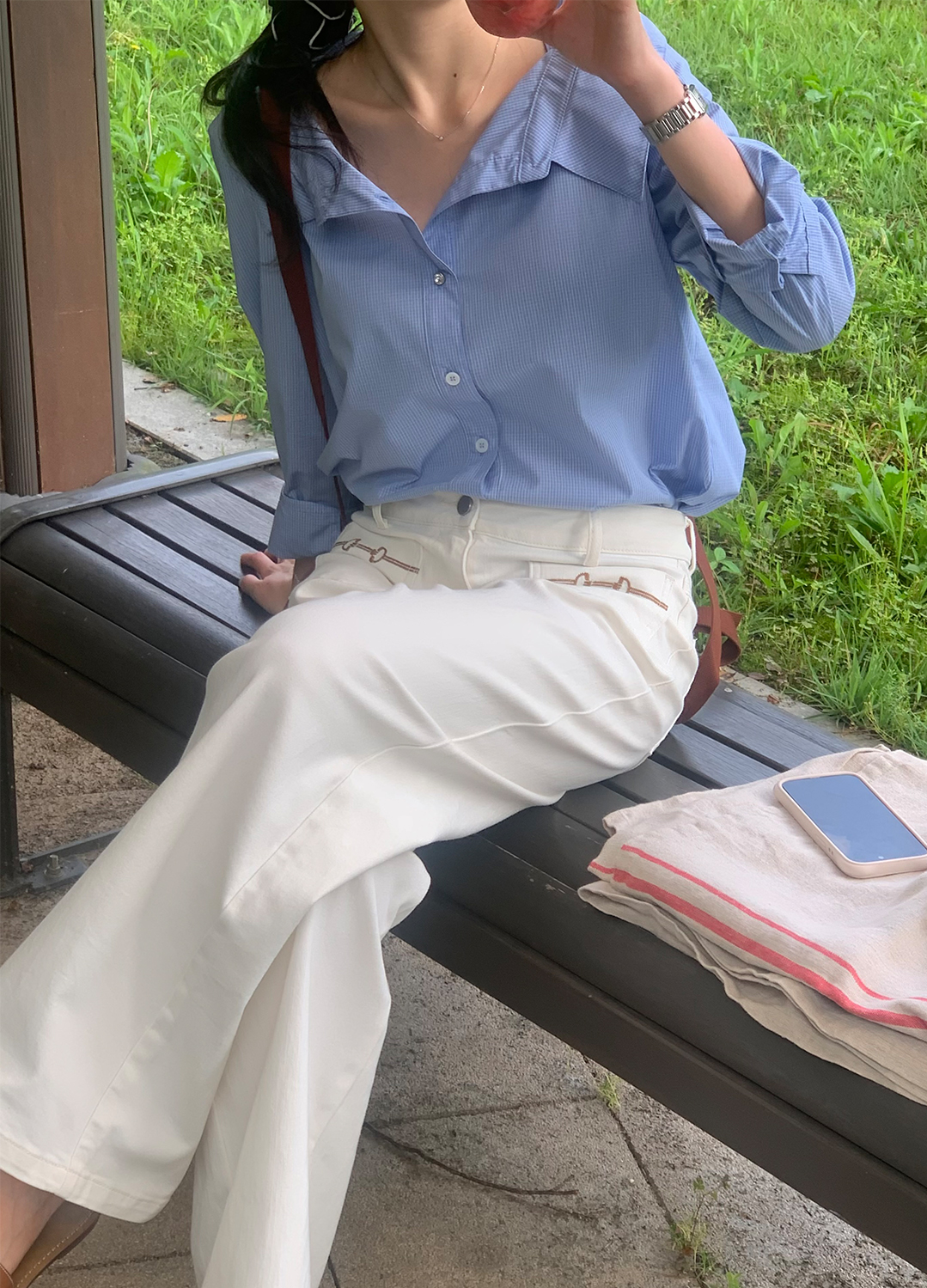 [잇미샤몰단독]오프숄더형 카라 블라우스_BLUE_6