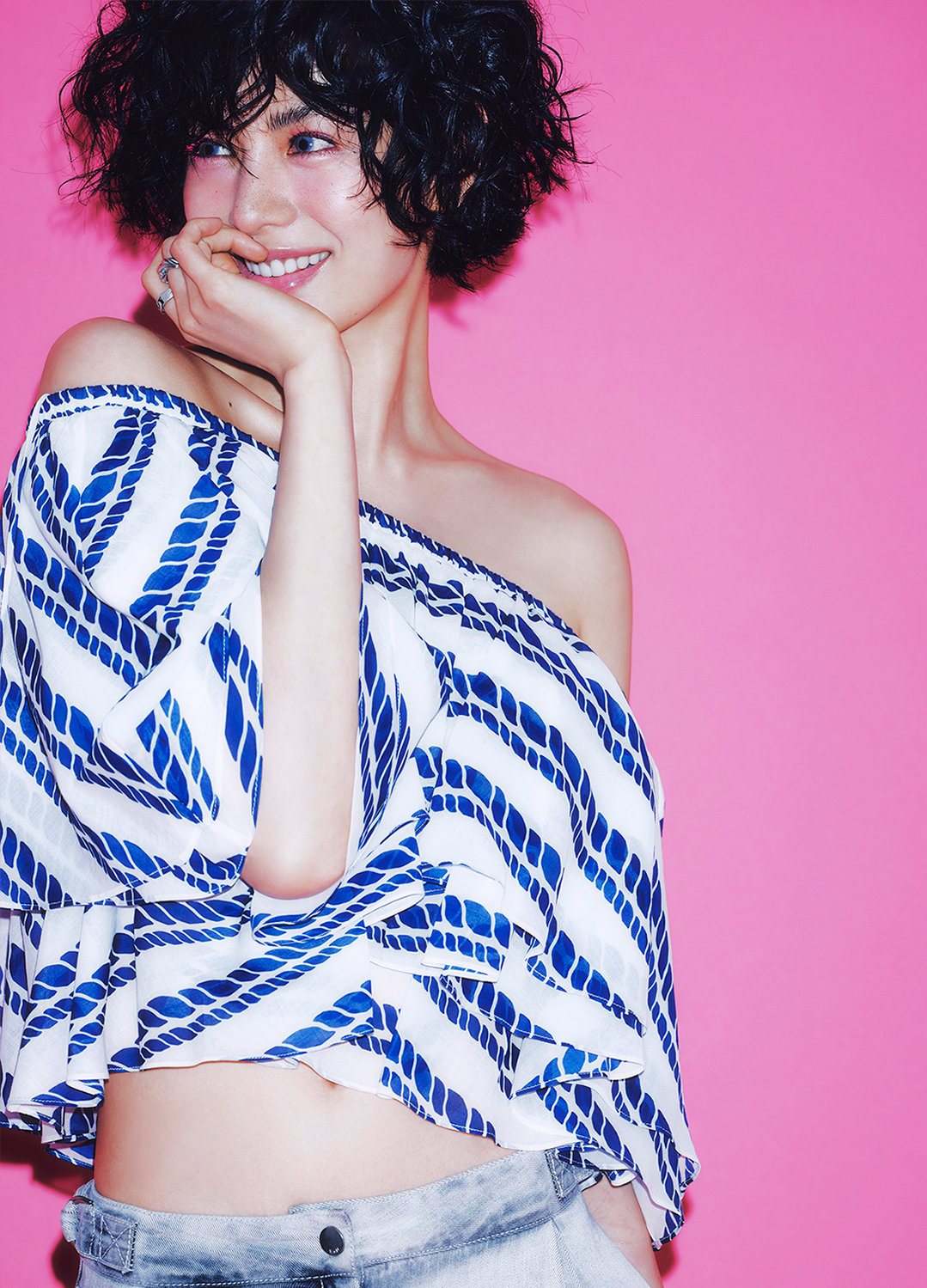 [시즌오프]스트랩 오프숄더 블라우스_BLUE_7