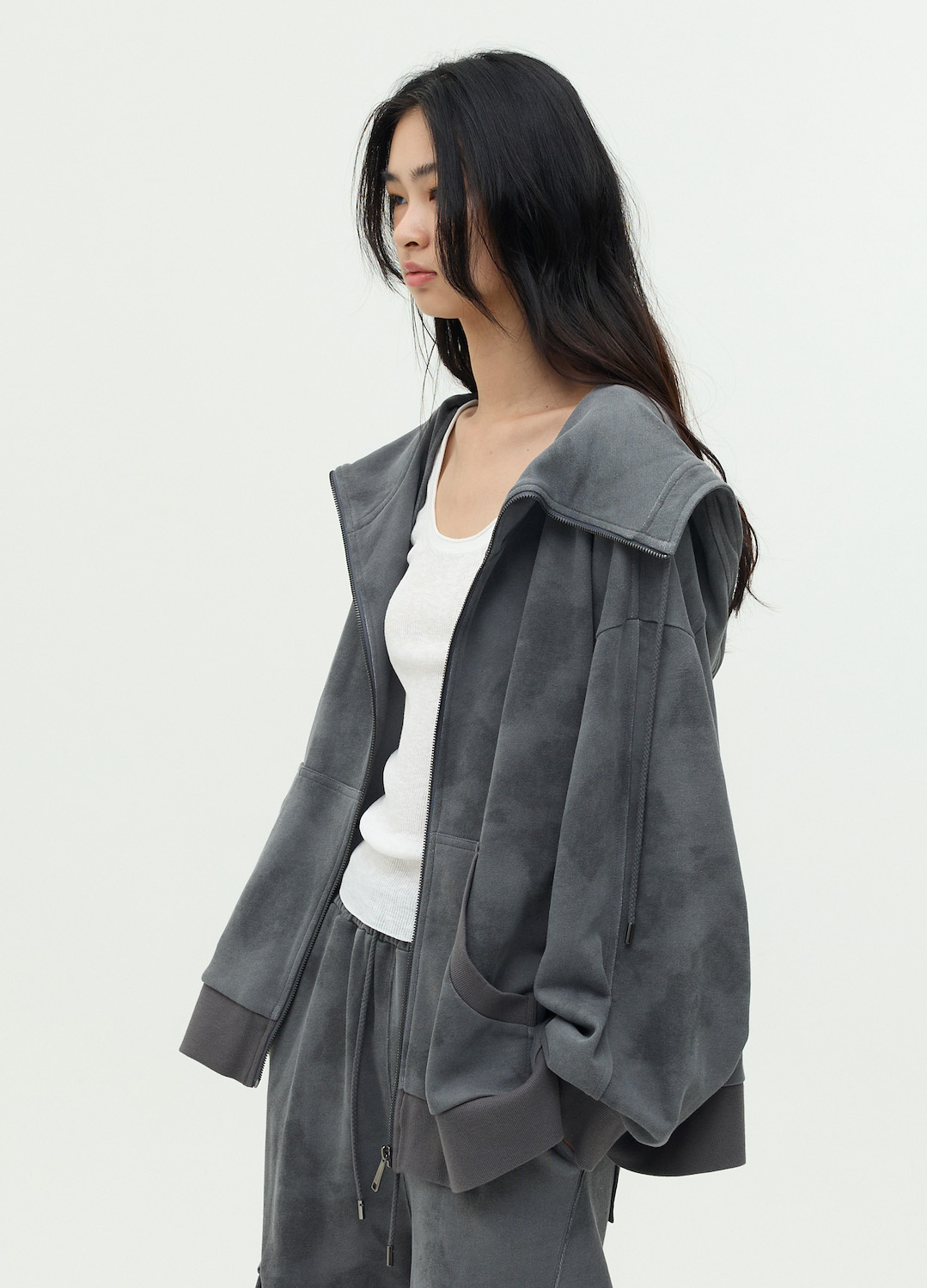 코인포켓 디테일 후드 집업_DARK GREY_13