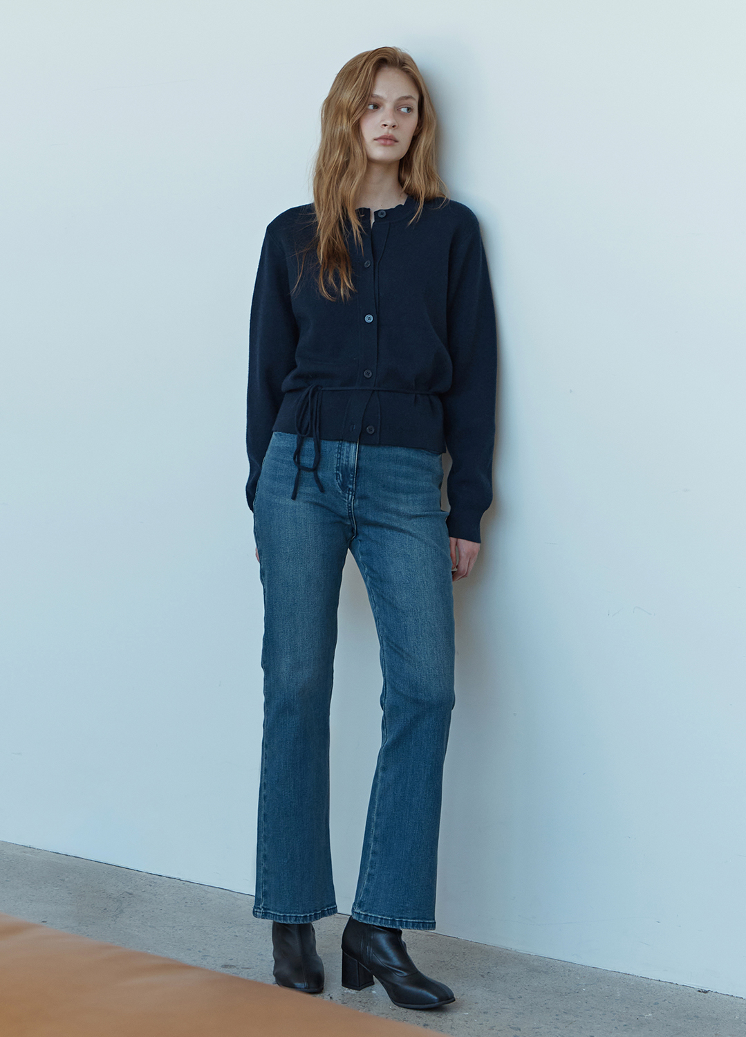 [Exclusive]세미 부츠컷 데님 팬츠_BLUE_5
