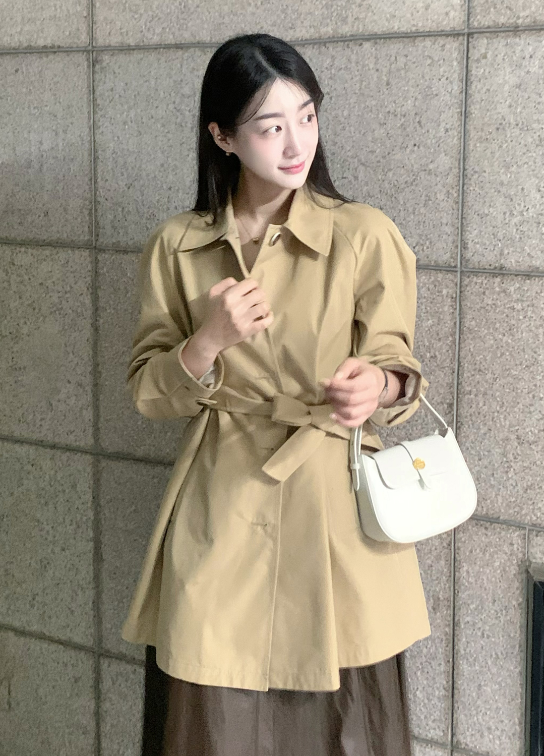 벨티드 레글런 하프 트렌치코트_BEIGE_10