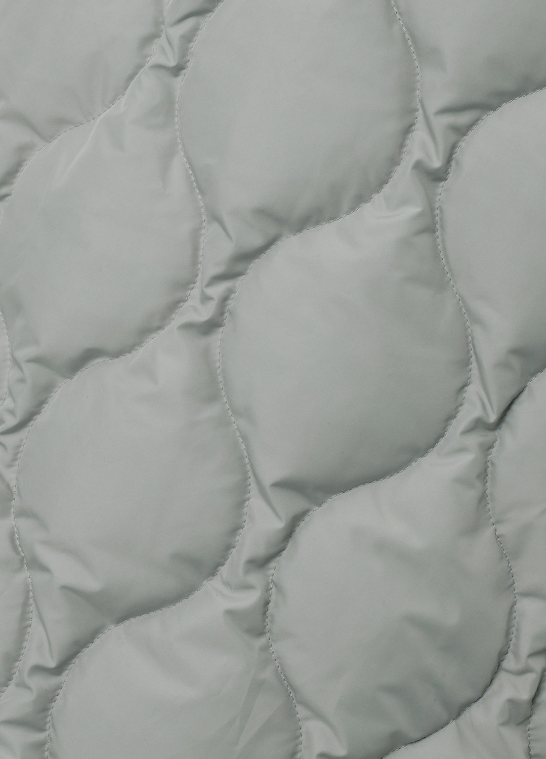 [Exclusive] 웨이브 퀼팅 구스다운 패딩코트_LIGHT GREY_24