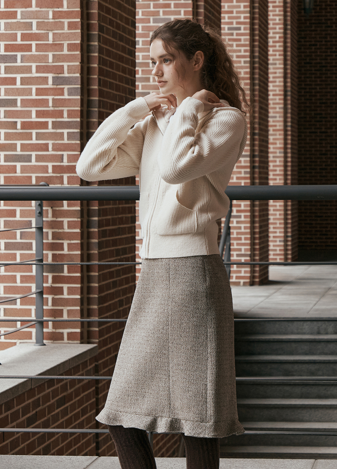 러플 패널 울 블렌디드 벨티드 스커트_BEIGE_7