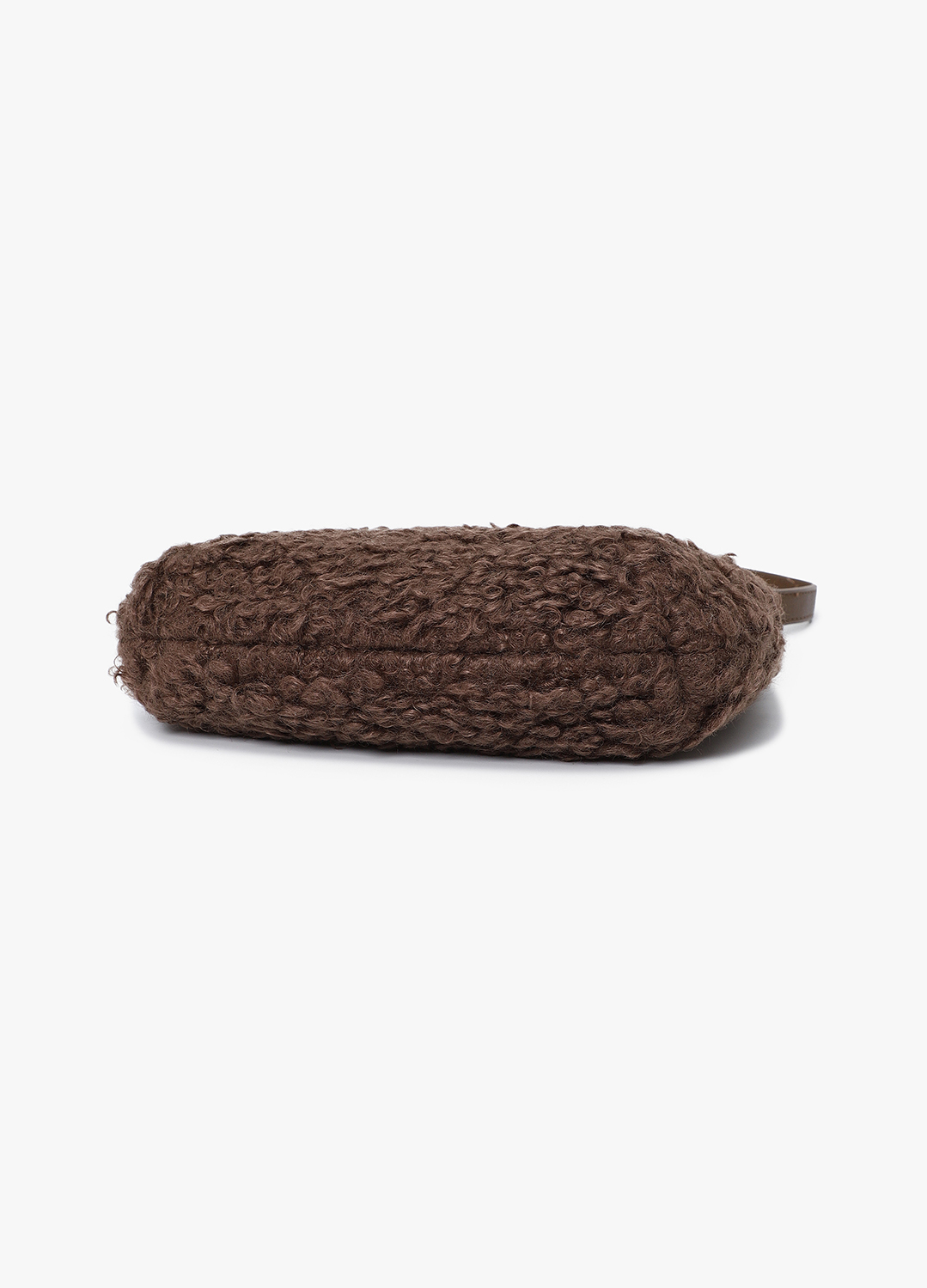 버클 스트랩 퍼 숄더백_BROWN_17