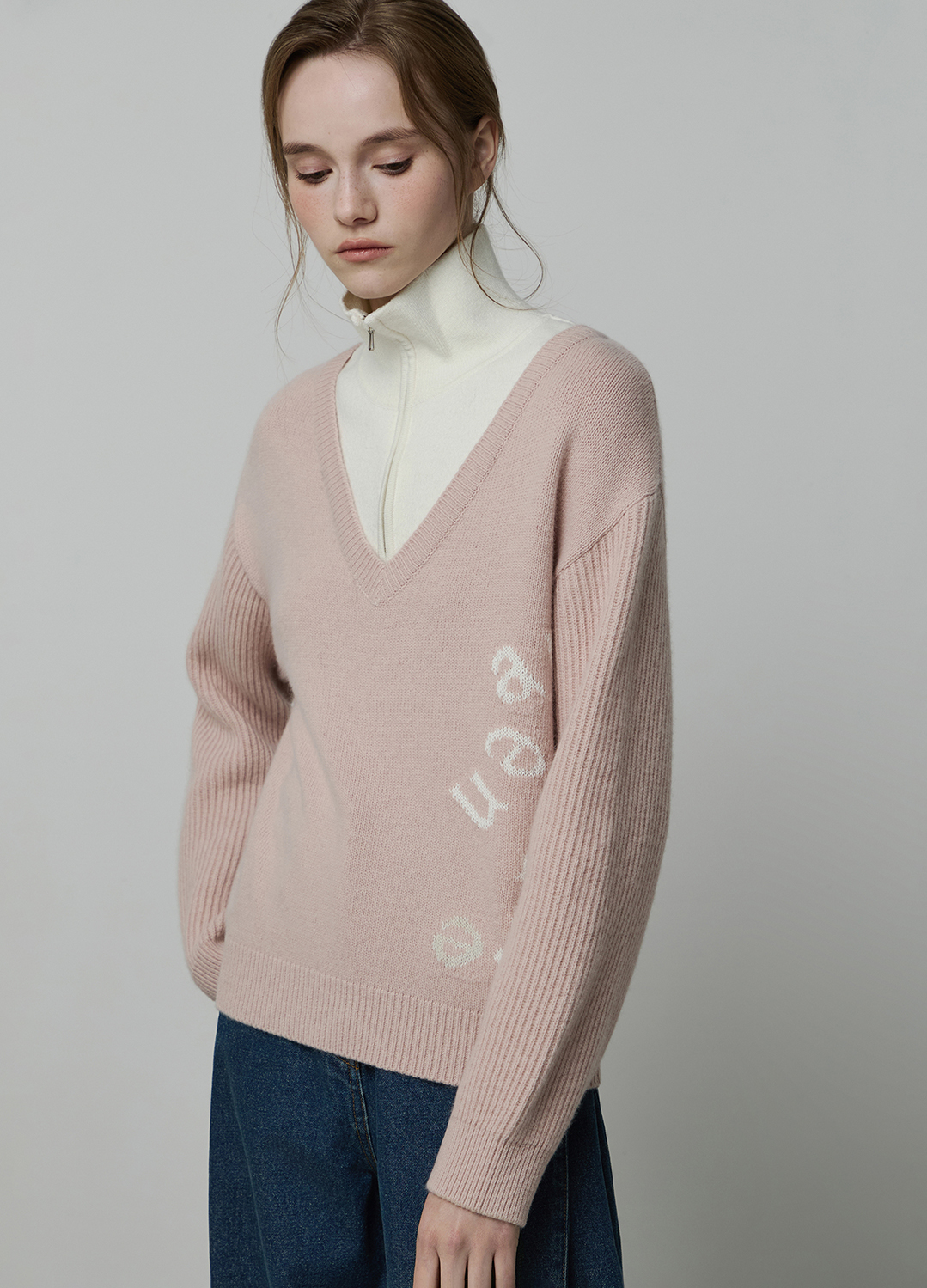 레터링 칼라블럭 니트풀오버_LIGHT PINK_9
