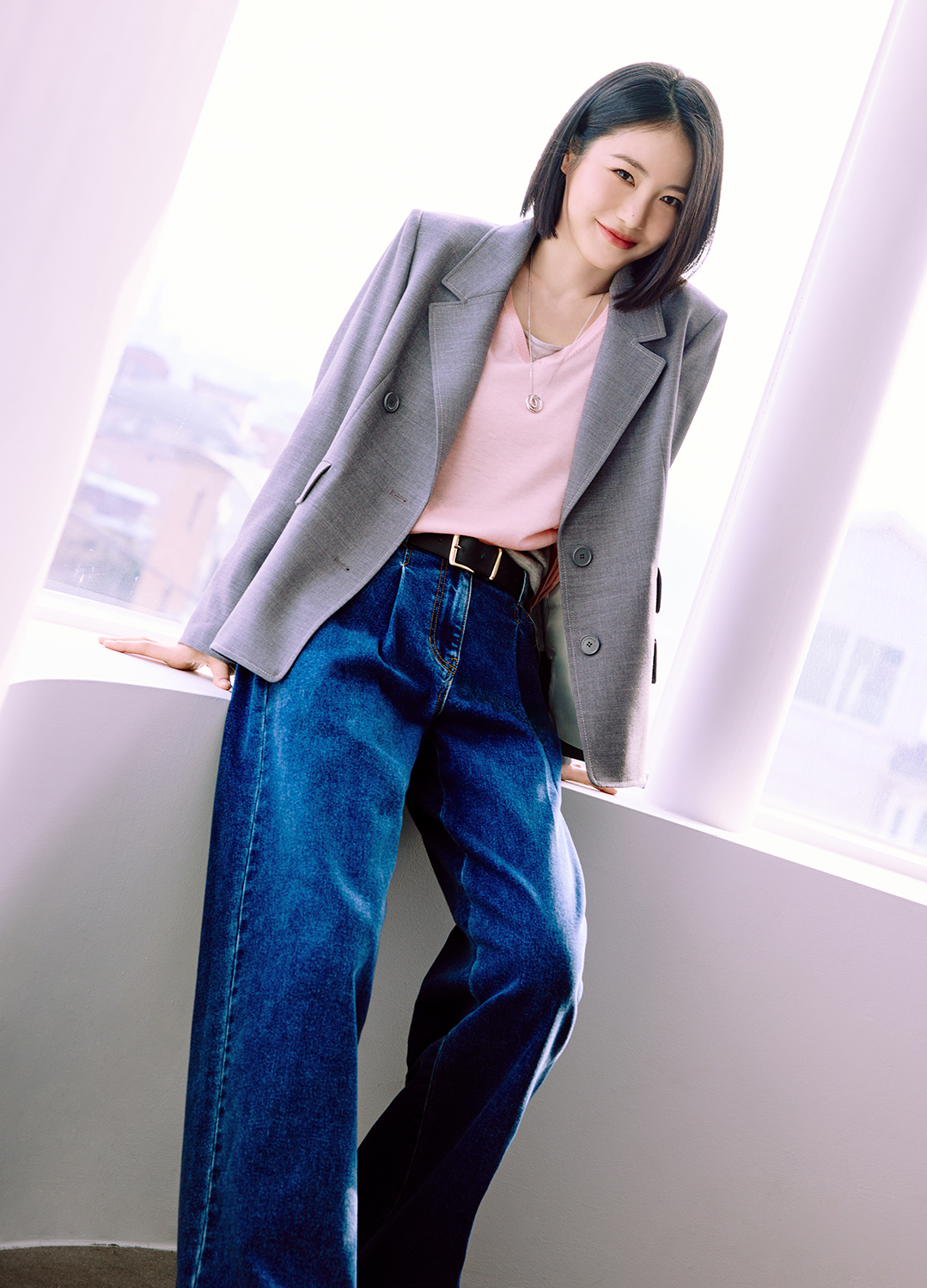 원턱 자수포인트 데님 팬츠_BLUE_5