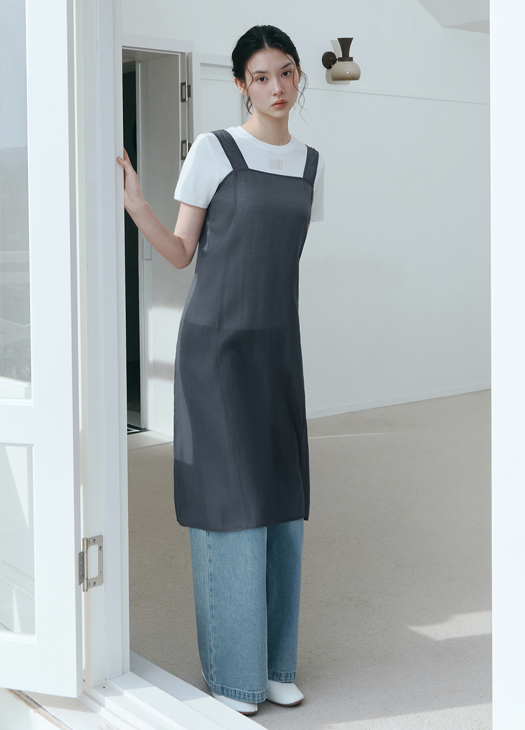 [Exclusive]미니 로고 포인트 베이직 티셔츠_WHITE_7