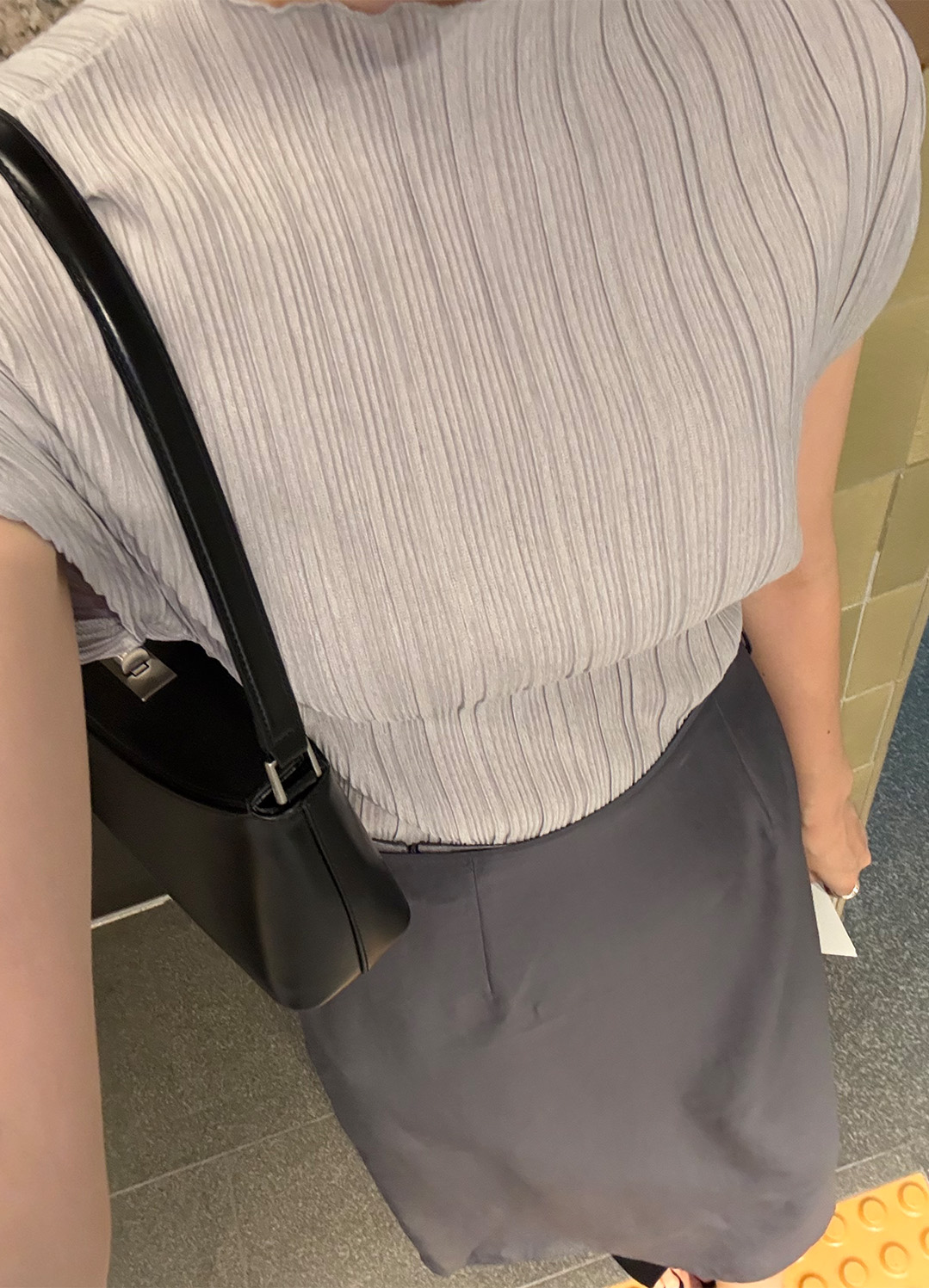 플리츠 모크넥 티셔츠_GREY_15