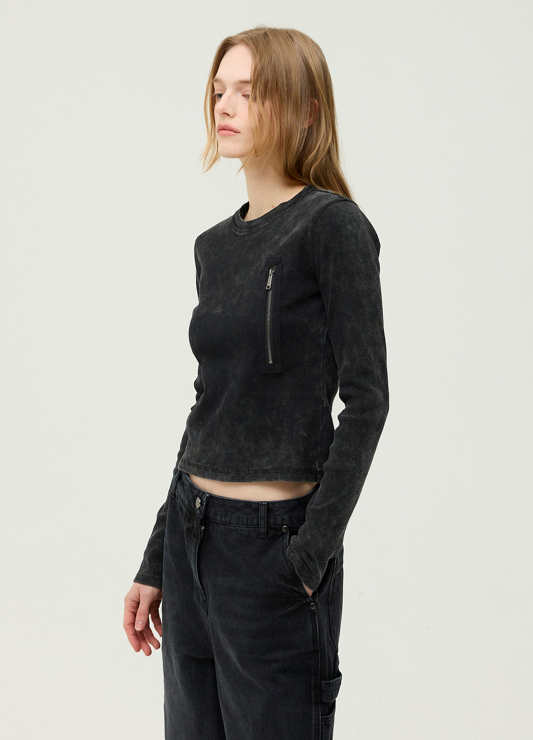 [시즌오프]워시드 리브드 슬림 티셔츠_DARK GREY_6
