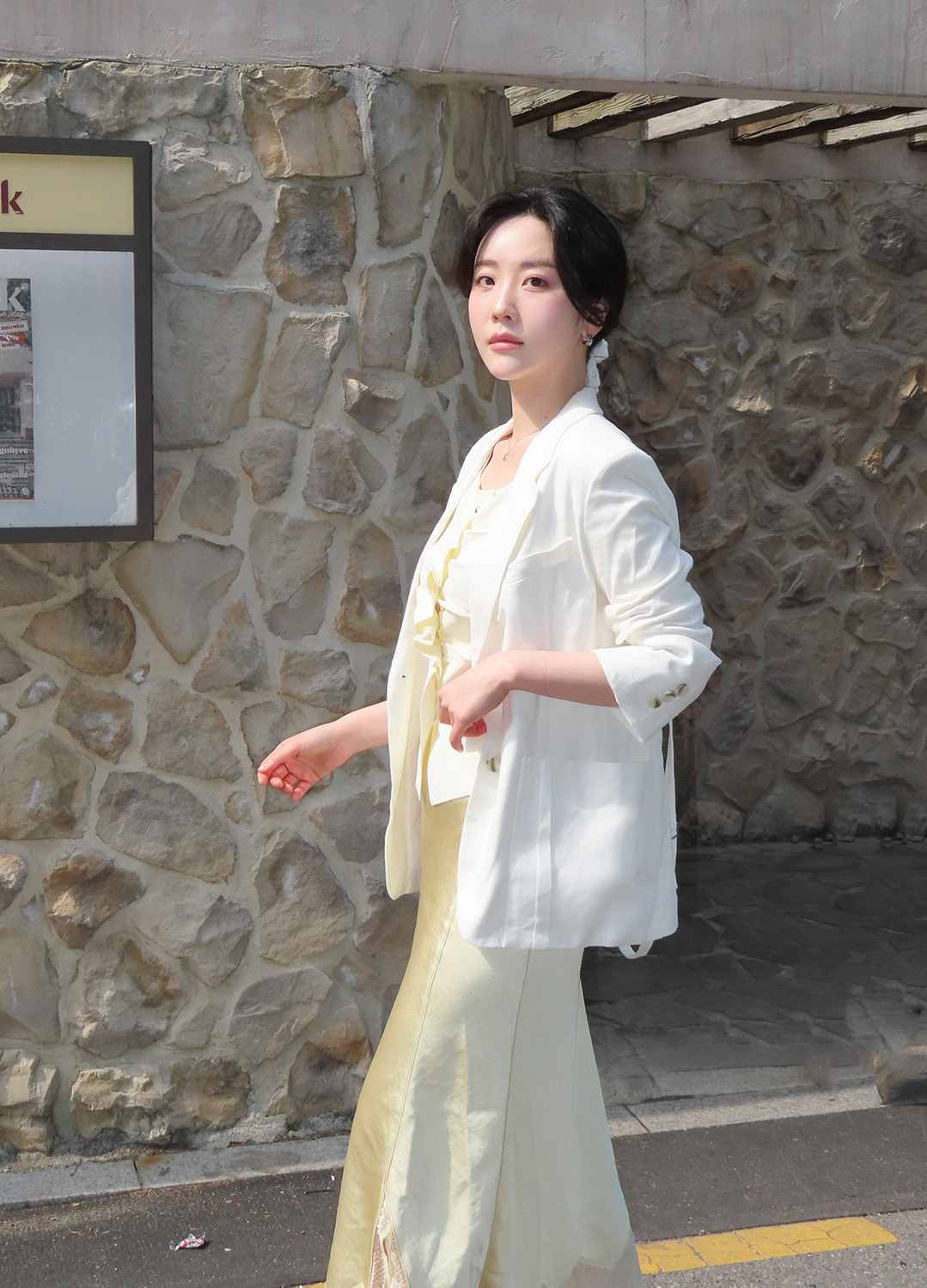 셔링 디테일 니트탑_LIGHT YELLOW_14