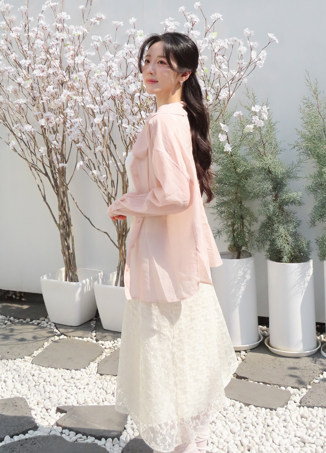 [Exclusive] 스트라이프 텍스쳐 루즈핏 셔츠 블라우스_PINK_13