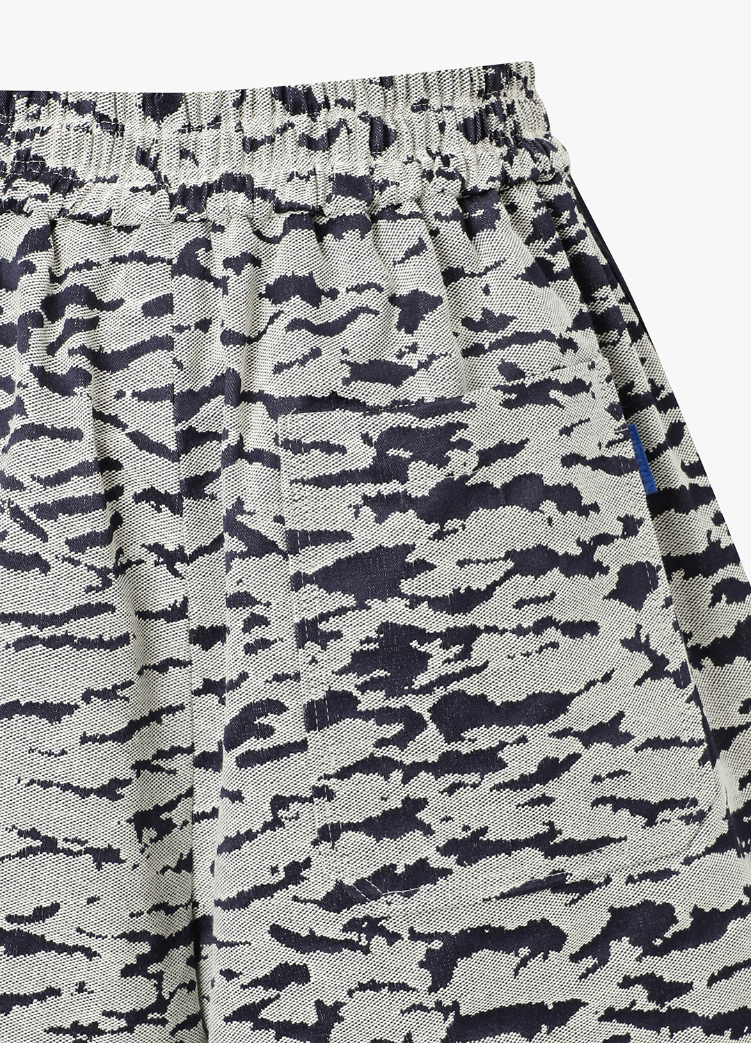 [시즌오프]자가드 밴딩 숏팬츠_NAVY_16