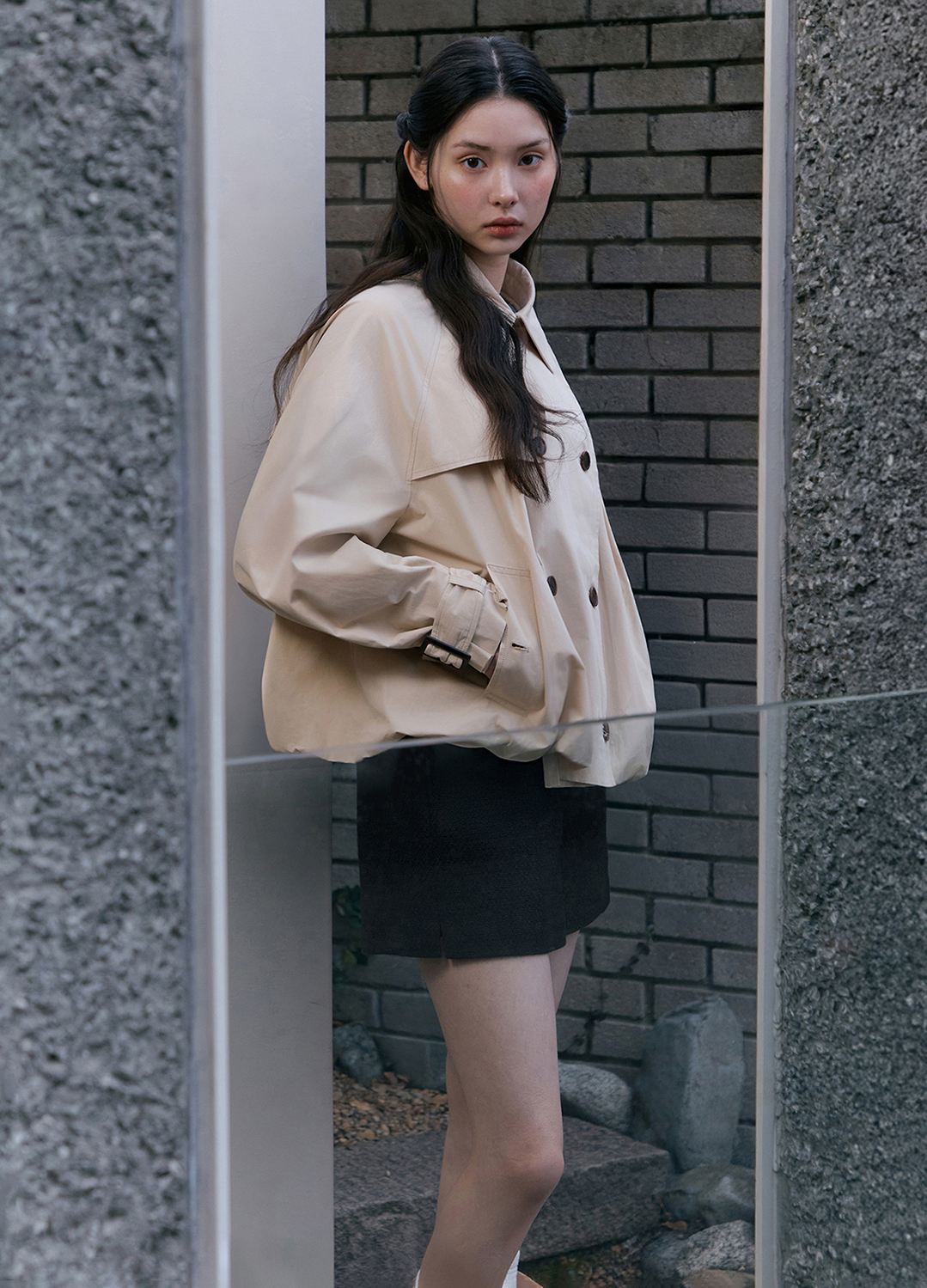 [Exclusive]숏기장 볼륨 트렌치코트_BEIGE_6