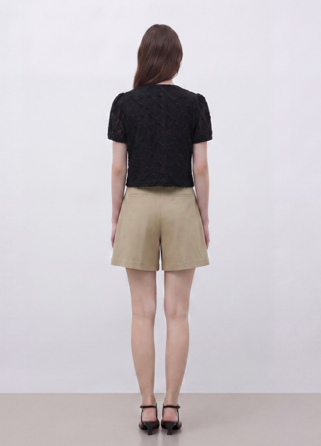 플로럴 레이스 크롭 아웃 블라우스_BLACK_8