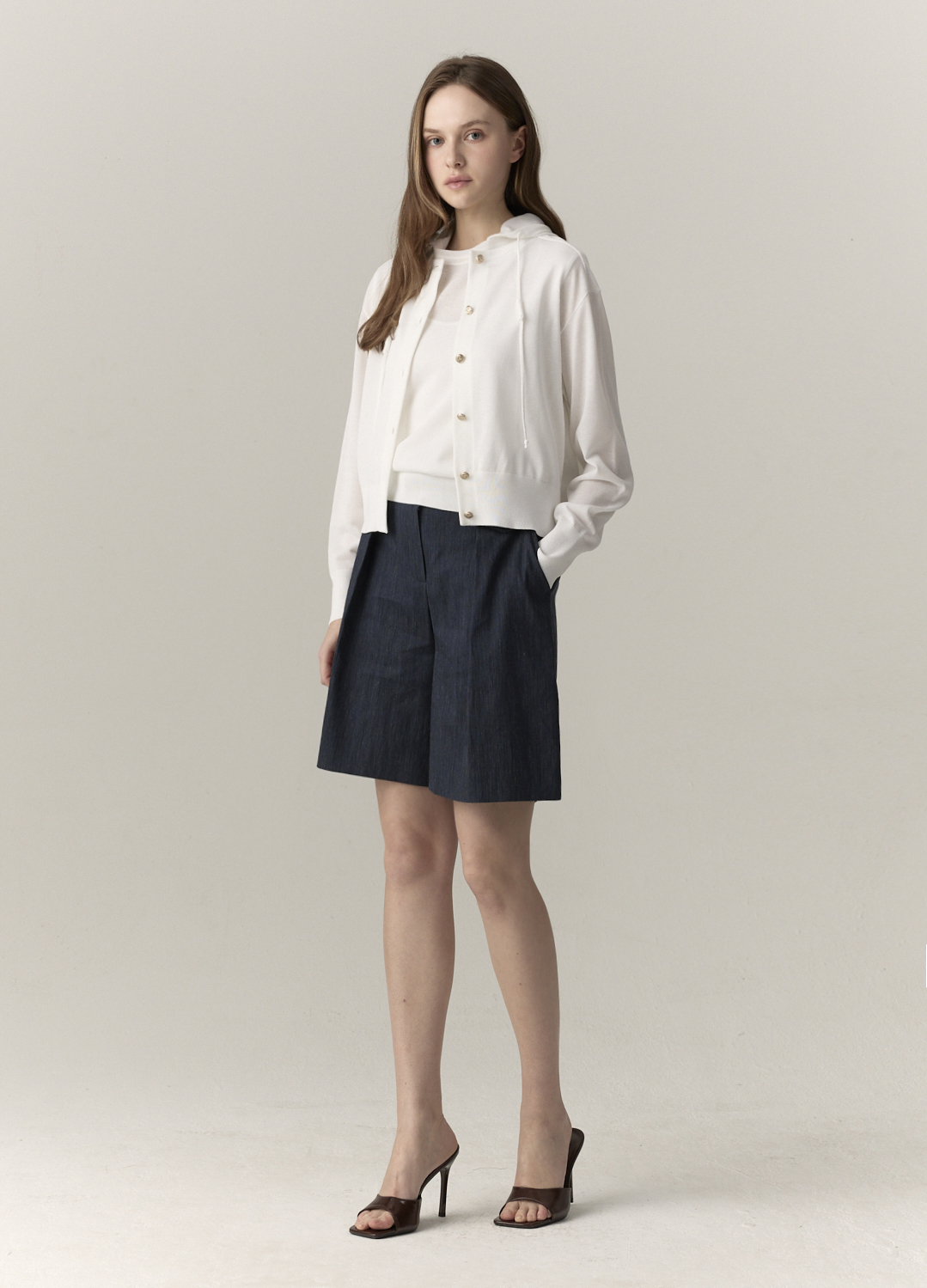 버튼 라운드넥 가디건_WHITE_7