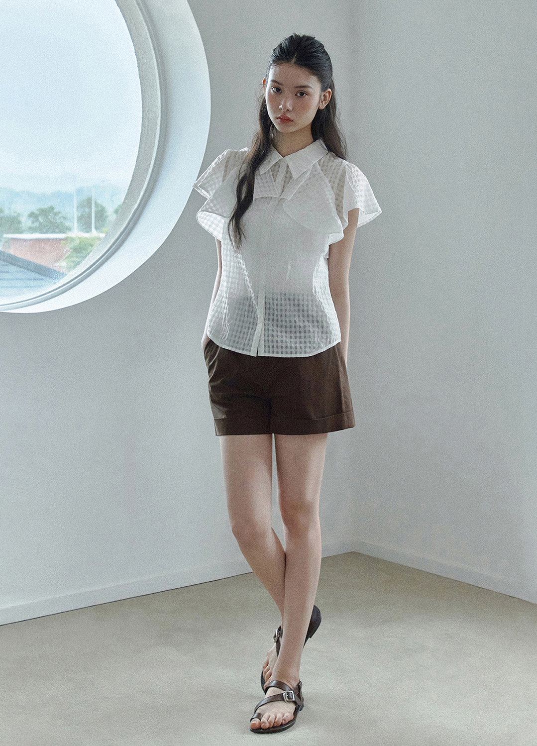 [Exclusive]클래식 턴업 쇼츠 팬츠_BROWN_10