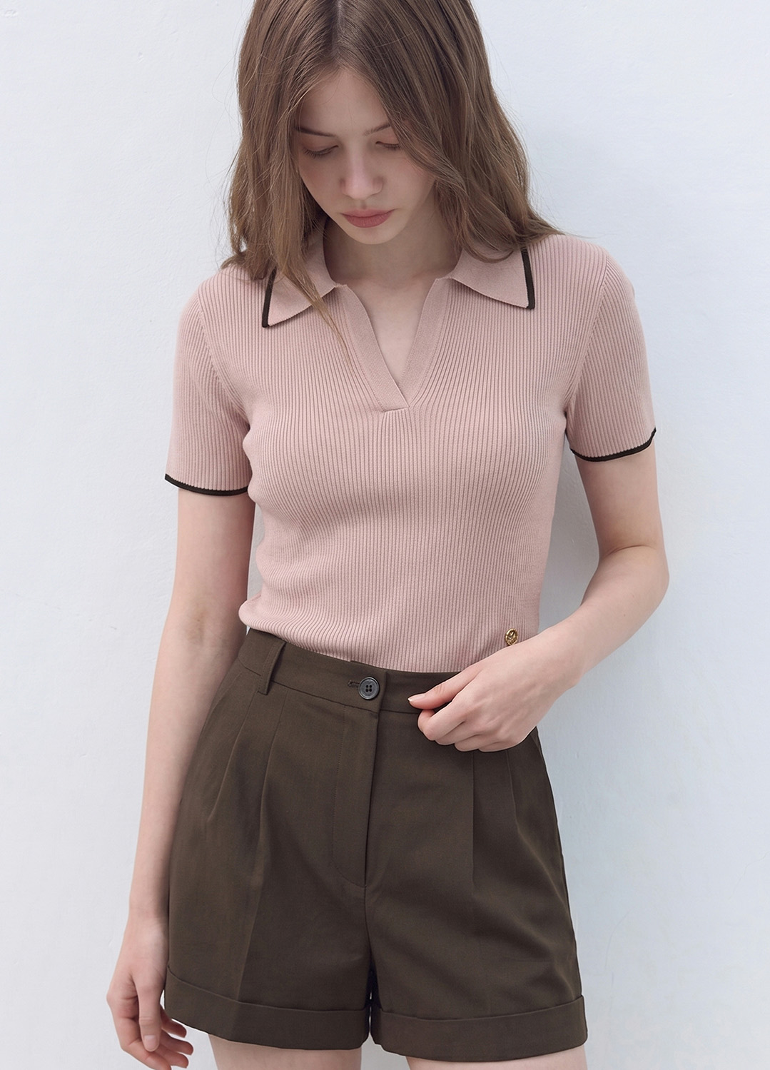 [Exclusive]클래식 턴업 쇼츠 팬츠_BROWN_12
